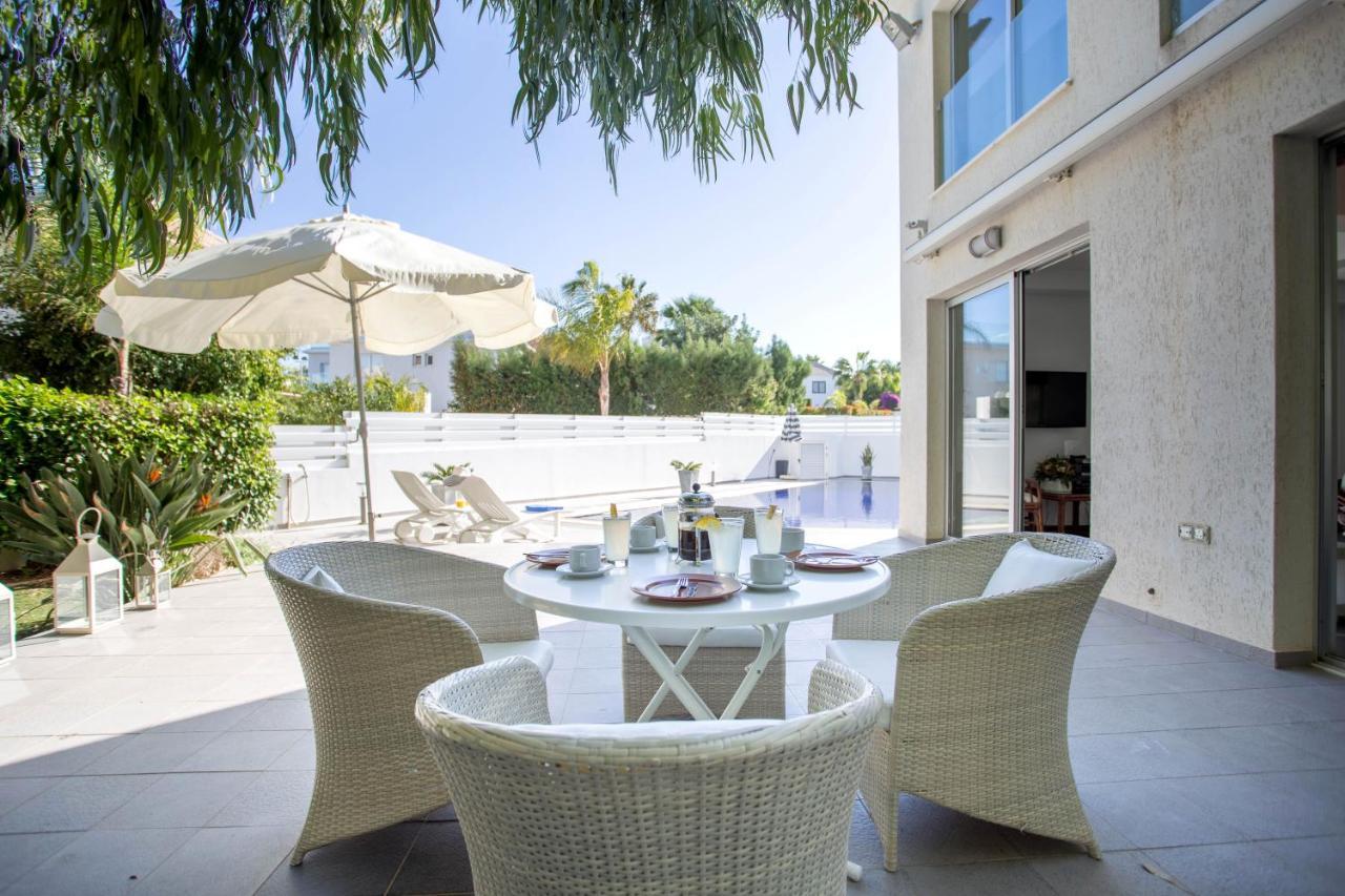 Villa Hibiscus Protaras Ngoại thất bức ảnh