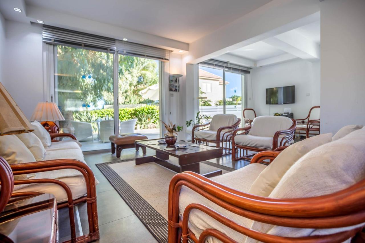 Villa Hibiscus Protaras Ngoại thất bức ảnh